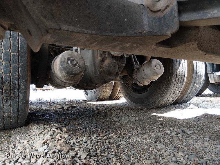 image for item YA2767 2016 Freightliner 114SD dump truck