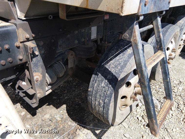 image for item YA2767 2016 Freightliner 114SD dump truck