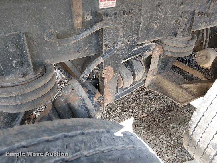 image for item YA2767 2016 Freightliner 114SD dump truck