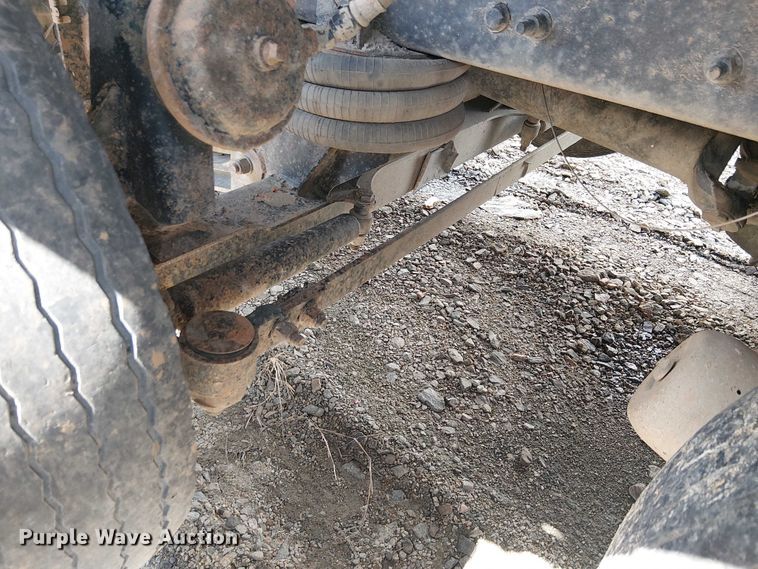 image for item YA2767 2016 Freightliner 114SD dump truck