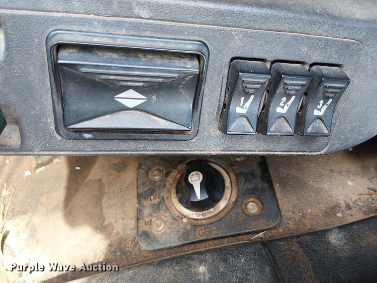 image for item YA2767 2016 Freightliner 114SD dump truck