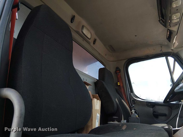 image for item YA2767 2016 Freightliner 114SD dump truck