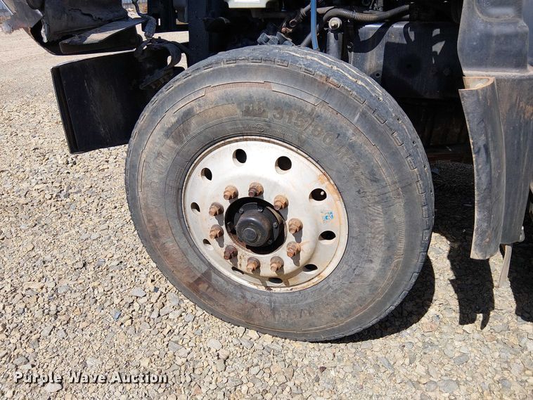 image for item YA2767 2016 Freightliner 114SD dump truck