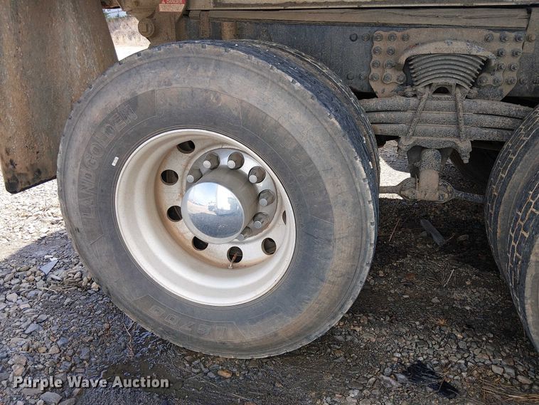 image for item YA2767 2016 Freightliner 114SD dump truck