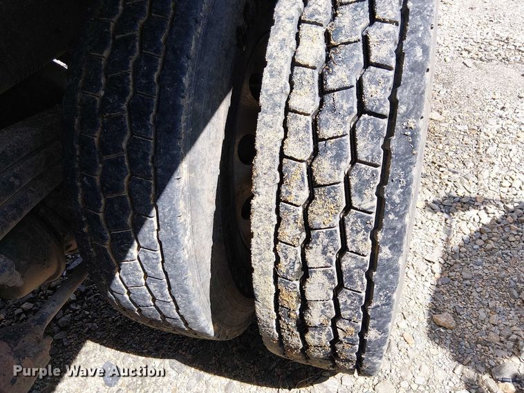 image for item YA2767 2016 Freightliner 114SD dump truck