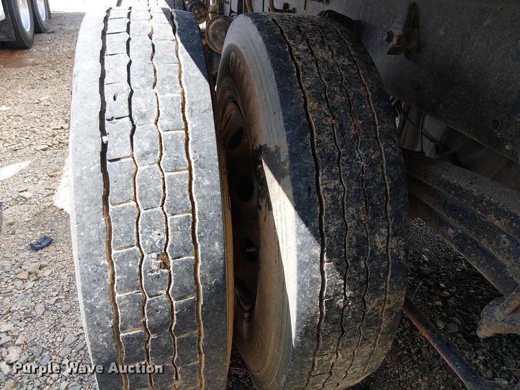 image for item YA2767 2016 Freightliner 114SD dump truck