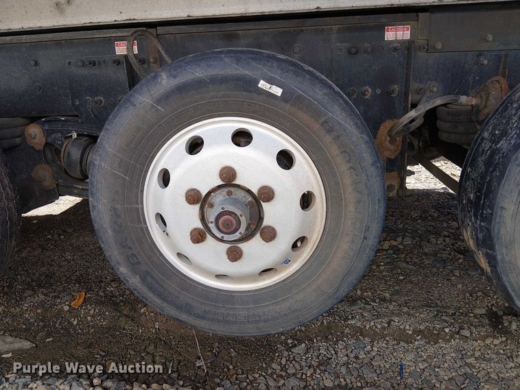 image for item YA2767 2016 Freightliner 114SD dump truck