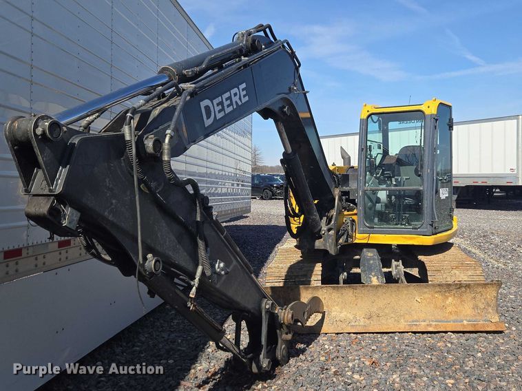 image for item YA2800 2019 John Deere 85G mini excavator