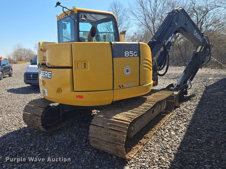 image for item YA2800 2019 John Deere 85G mini excavator
