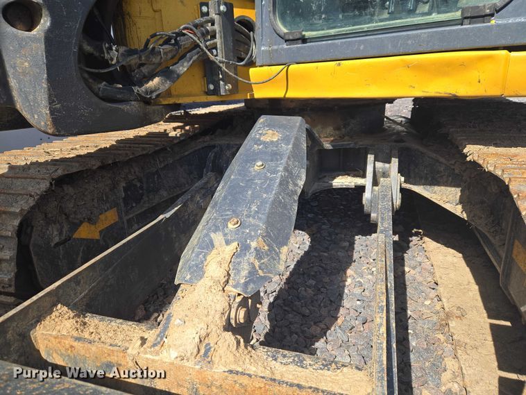 image for item YA2800 2019 John Deere 85G mini excavator