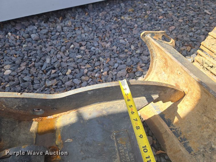 image for item YA2800 2019 John Deere 85G mini excavator