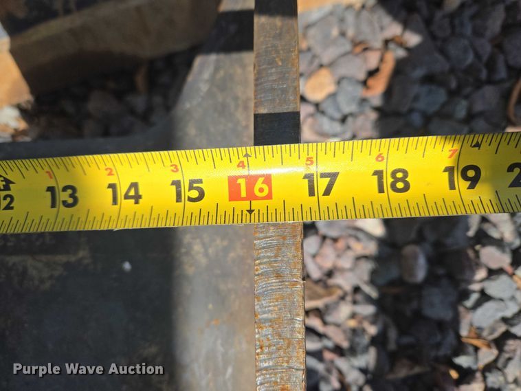 image for item YA2800 2019 John Deere 85G mini excavator