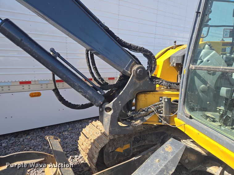 image for item YA2800 2019 John Deere 85G mini excavator