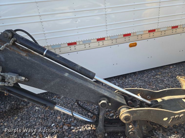 image for item YA2800 2019 John Deere 85G mini excavator