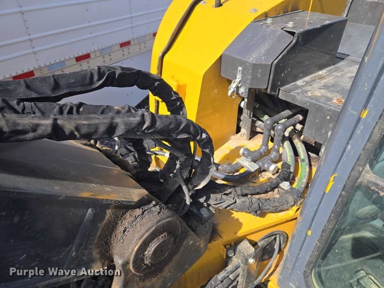 image for item YA2800 2019 John Deere 85G mini excavator