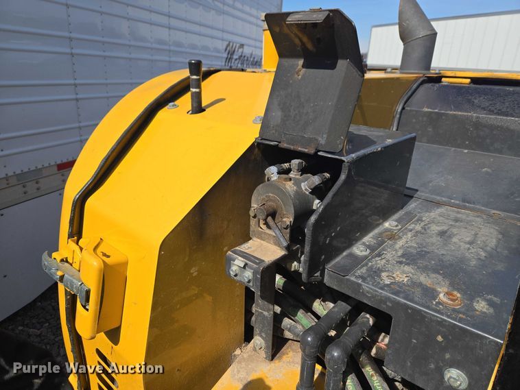 image for item YA2800 2019 John Deere 85G mini excavator