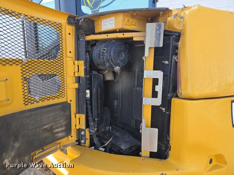 image for item YA2800 2019 John Deere 85G mini excavator