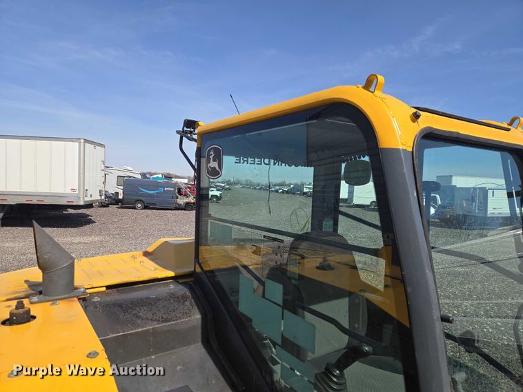 image for item YA2800 2019 John Deere 85G mini excavator