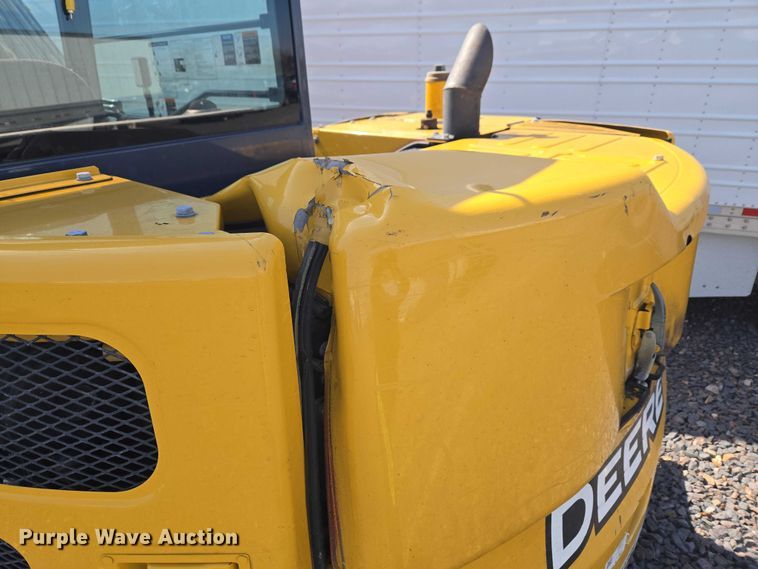 image for item YA2800 2019 John Deere 85G mini excavator