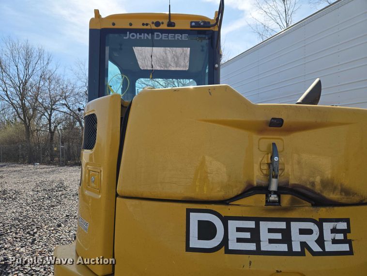 image for item YA2800 2019 John Deere 85G mini excavator