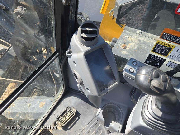 image for item YA2800 2019 John Deere 85G mini excavator