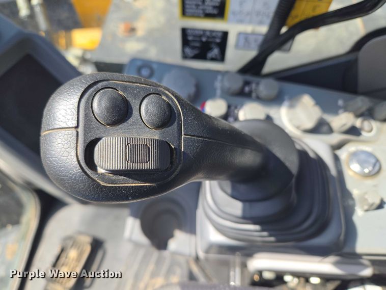 image for item YA2800 2019 John Deere 85G mini excavator