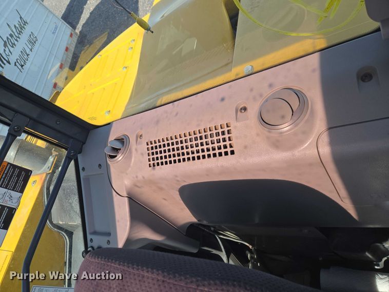 image for item YA2800 2019 John Deere 85G mini excavator