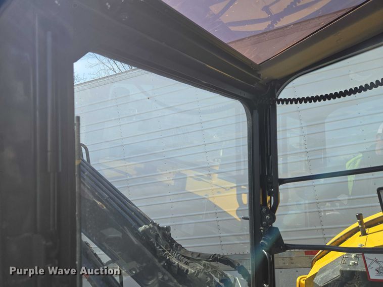 image for item YA2800 2019 John Deere 85G mini excavator