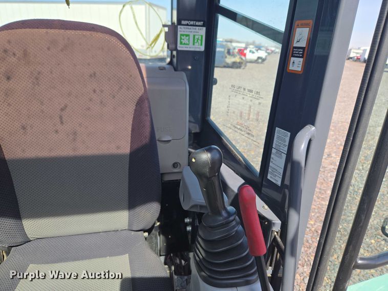 image for item YA2800 2019 John Deere 85G mini excavator