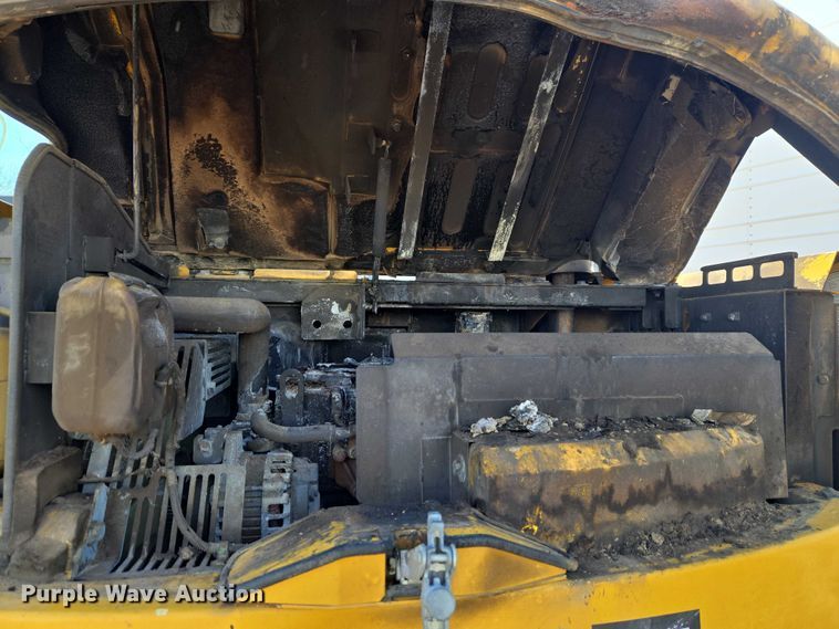 image for item YA2800 2019 John Deere 85G mini excavator