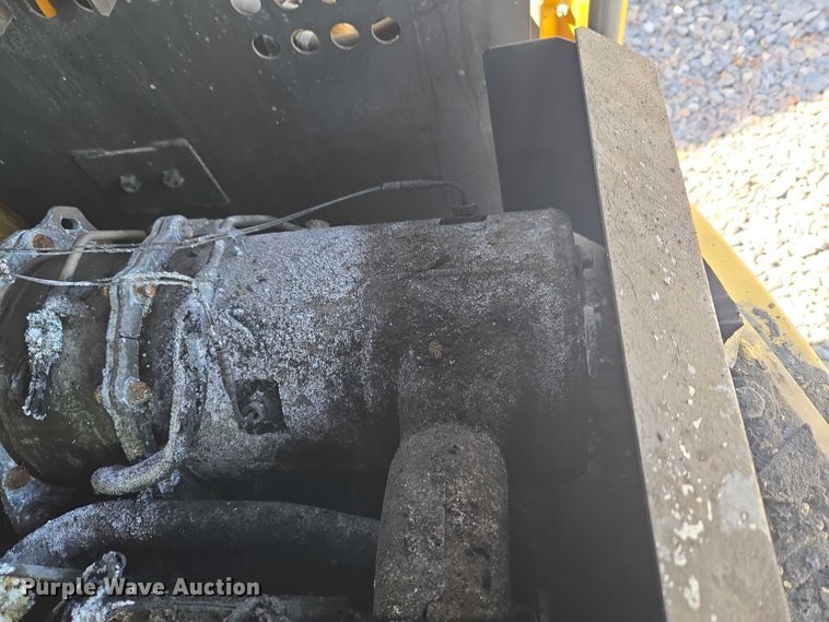 image for item YA2800 2019 John Deere 85G mini excavator