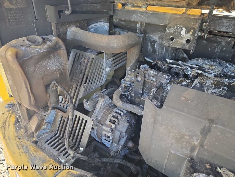 image for item YA2800 2019 John Deere 85G mini excavator