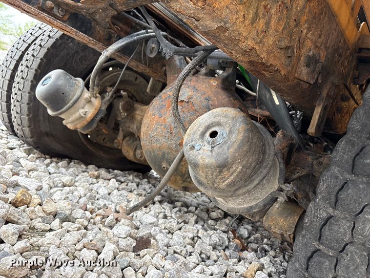 image for item YA2849 2016 Western Star 4700 ANFO bulk handling truck