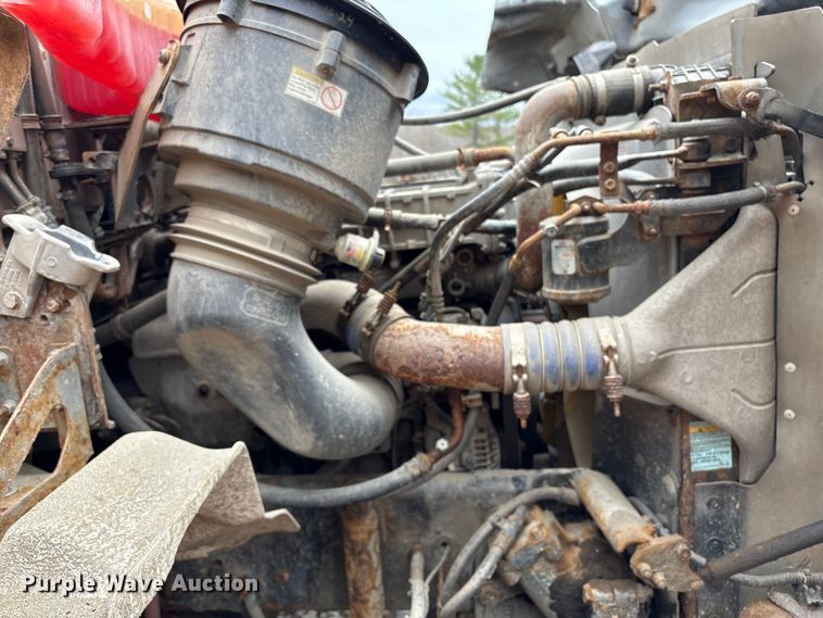 image for item YA2849 2016 Western Star 4700 ANFO bulk handling truck