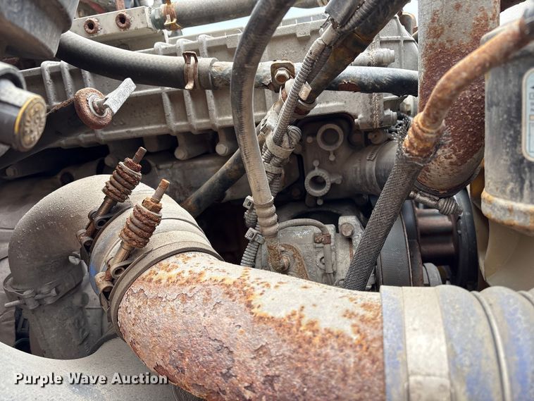 image for item YA2849 2016 Western Star 4700 ANFO bulk handling truck