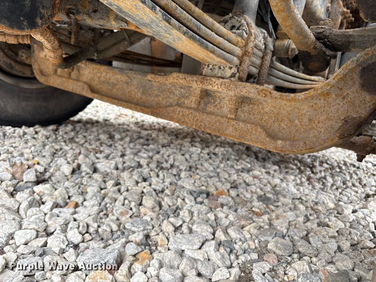 image for item YA2849 2016 Western Star 4700 ANFO bulk handling truck