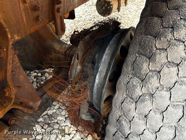 image for item YA2849 2016 Western Star 4700 ANFO bulk handling truck