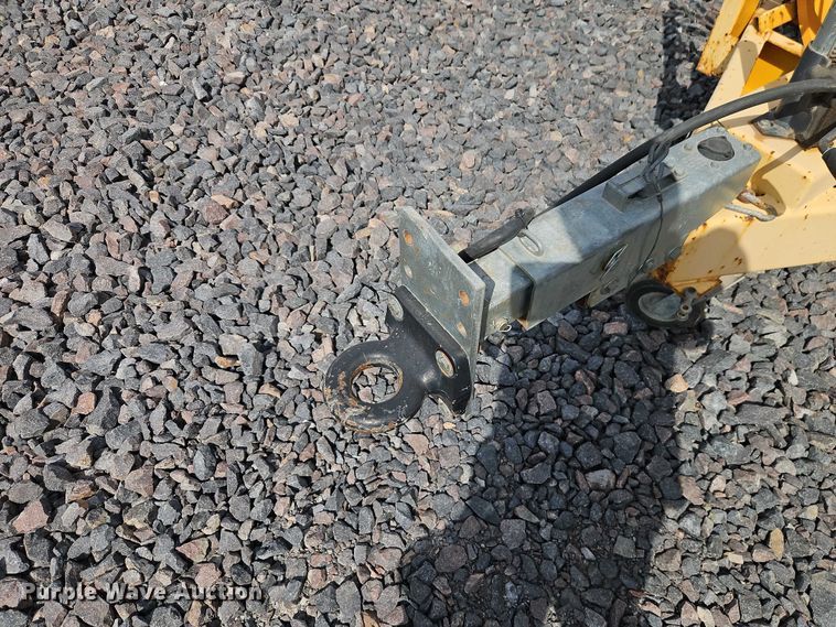 image for item YA2850 1999 Team Fenex F121KP manhole support trailer