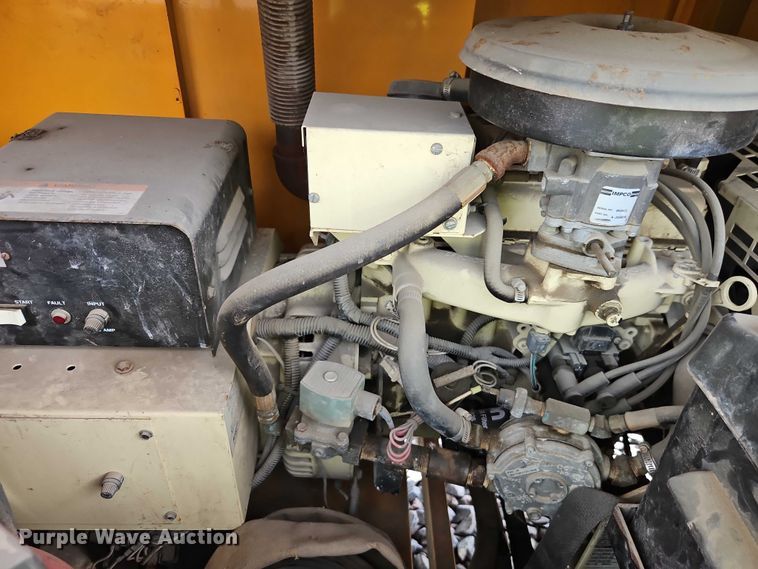 image for item YA2850 1999 Team Fenex F121KP manhole support trailer