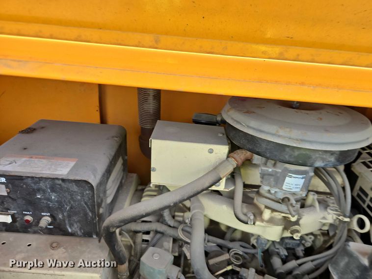 image for item YA2850 1999 Team Fenex F121KP manhole support trailer