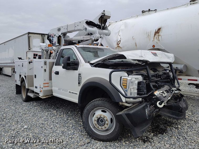 image for item YA2867 2018 Ford F550 Super Duty bucket truck