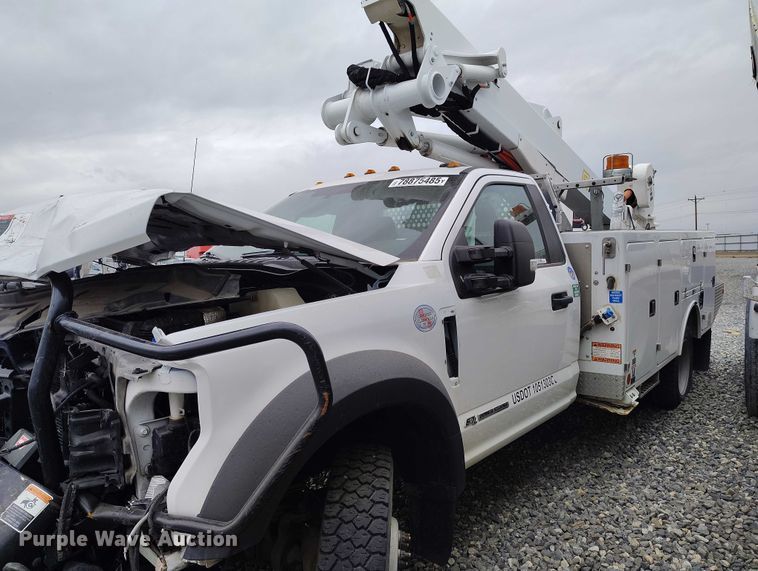 image for item YA2867 2018 Ford F550 Super Duty bucket truck