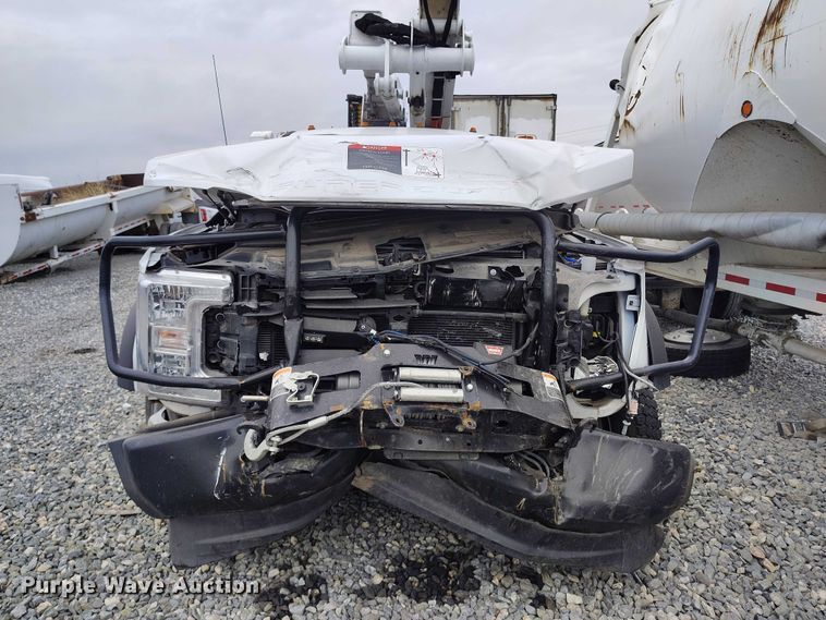 image for item YA2867 2018 Ford F550 Super Duty bucket truck