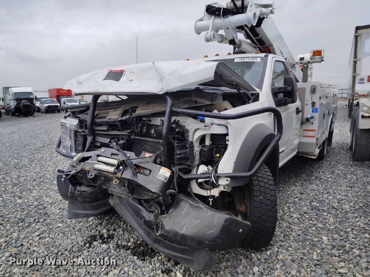 image for item YA2867 2018 Ford F550 Super Duty bucket truck