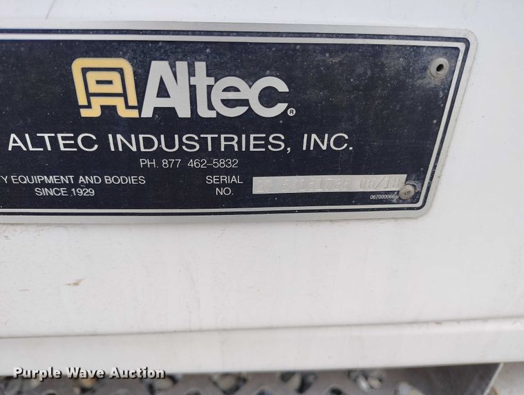 image for item YA2867 2018 Ford F550 Super Duty bucket truck