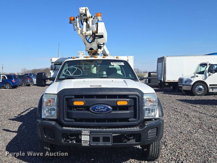 image for item YA2882 2015 Ford F450 Super Duty bucket truck