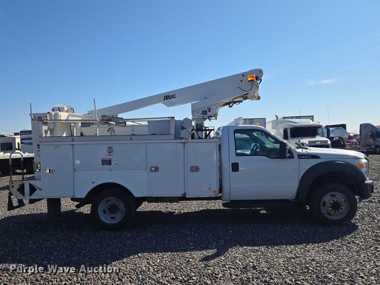 image for item YA2882 2015 Ford F450 Super Duty bucket truck