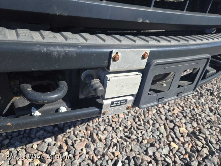 image for item YA2882 2015 Ford F450 Super Duty bucket truck