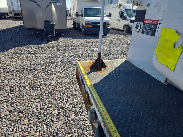 image for item YA2882 2015 Ford F450 Super Duty bucket truck