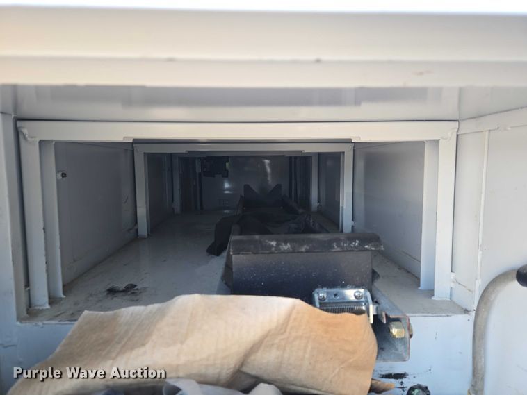 image for item YA2882 2015 Ford F450 Super Duty bucket truck